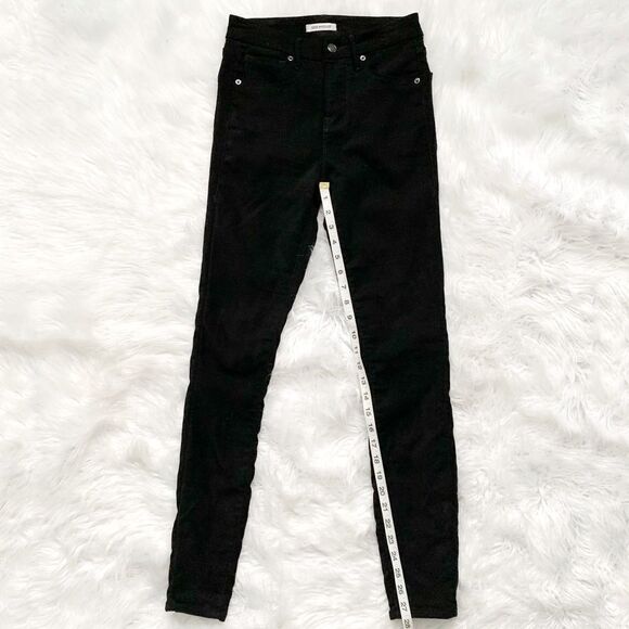 GOOD AMERICAN Suede-Like Jeans! - Picture 2 of 6
